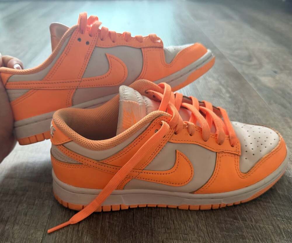 Nike Dunk Low Peach Cream Size 6.5 White Orange Sneakers
